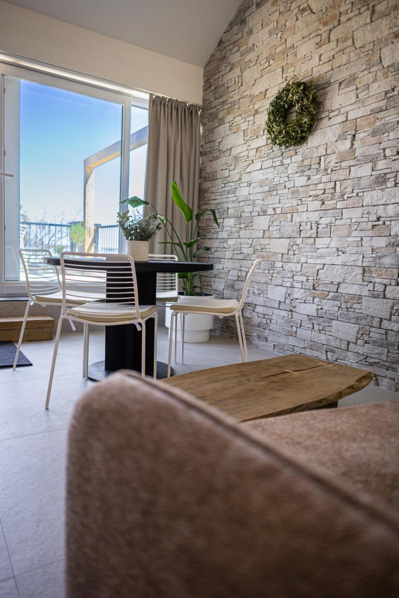 Palavske Apartmany Original Pavlov Bagian luar foto